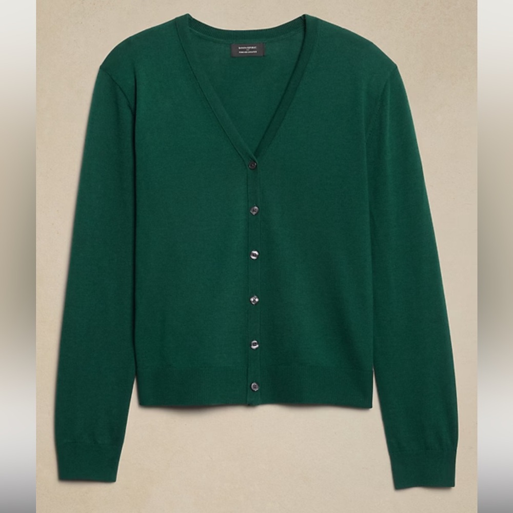 Banana Republic Factory Forever V-Neck Cardigan Sweater